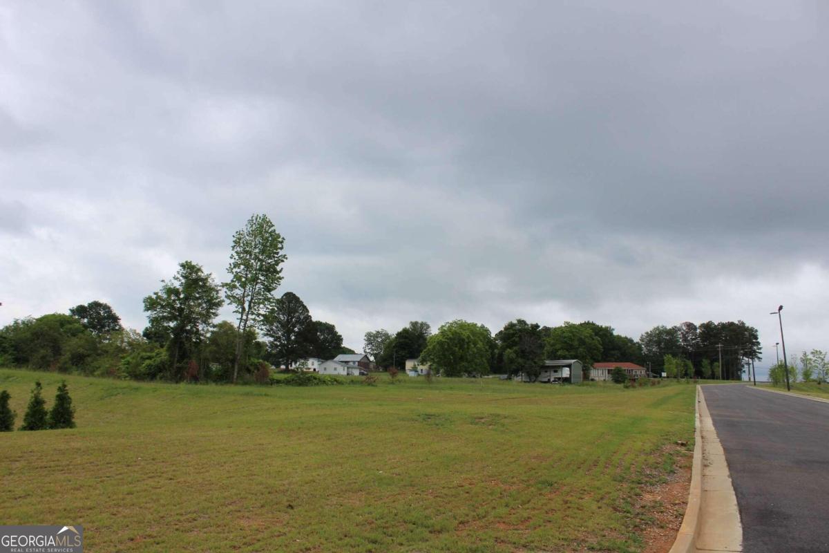 3818 Falcon PKWY