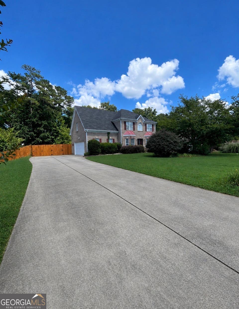Photo of 2841 Weatherstone Circle SE, Conyers, GA 30094 (MLS # 10809872)