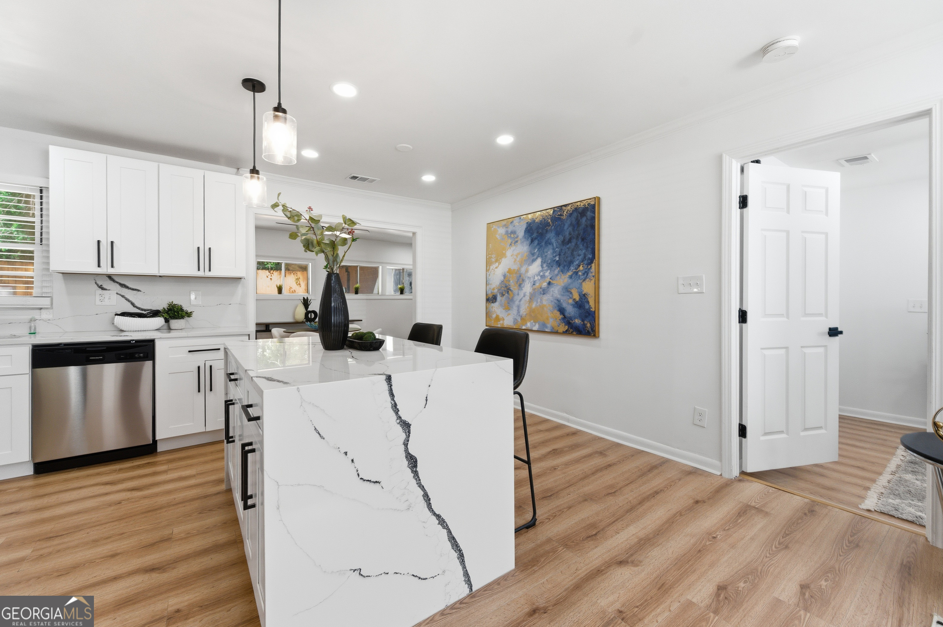 2541 Santa Barbara DR NW