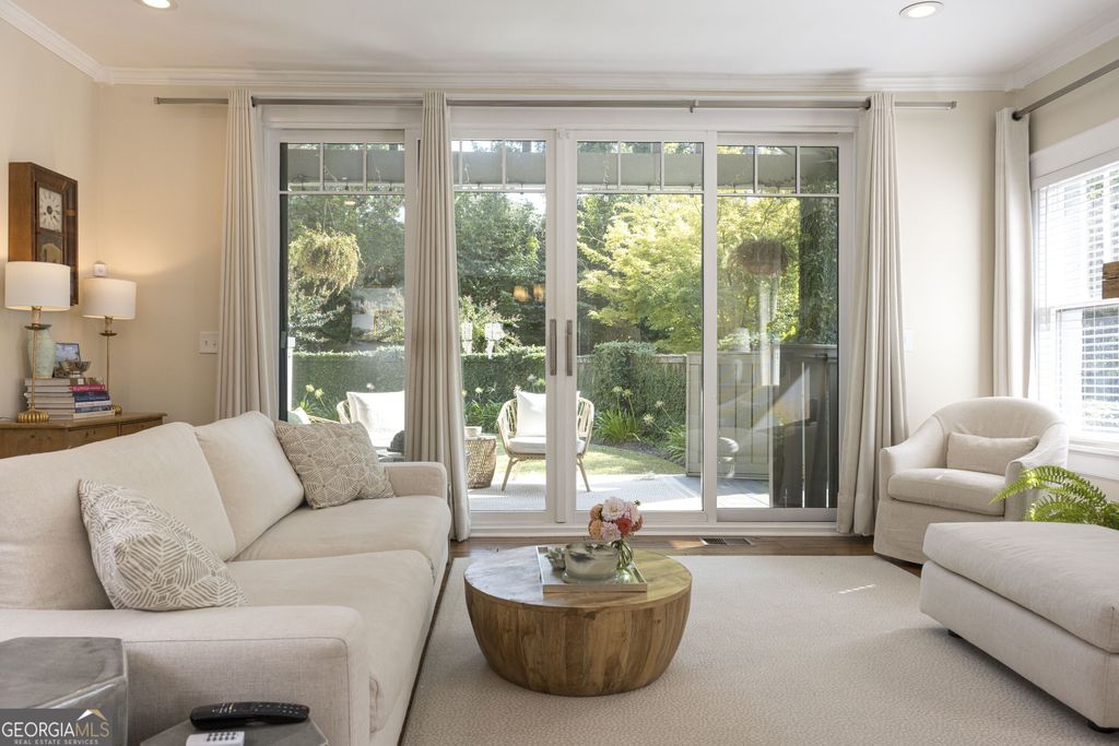 Photo of 801 Durant Place NE, Atlanta, GA 30308 (MLS # 10722545)