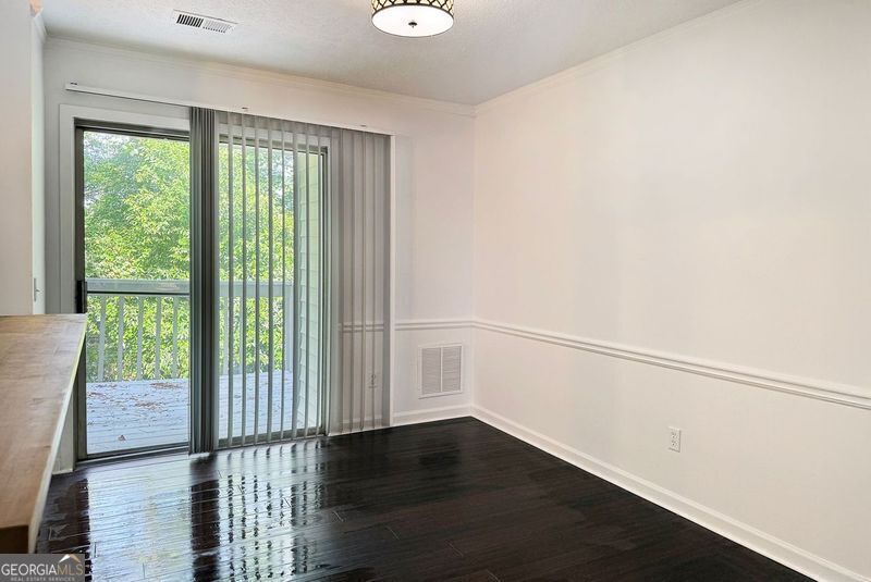 1807 Queen Anne CT
