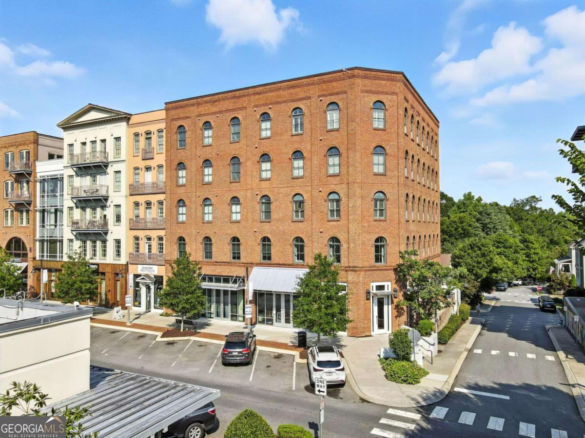 360 Chambers ST 153