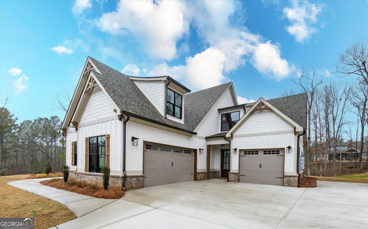 100 Tuxedo CIR