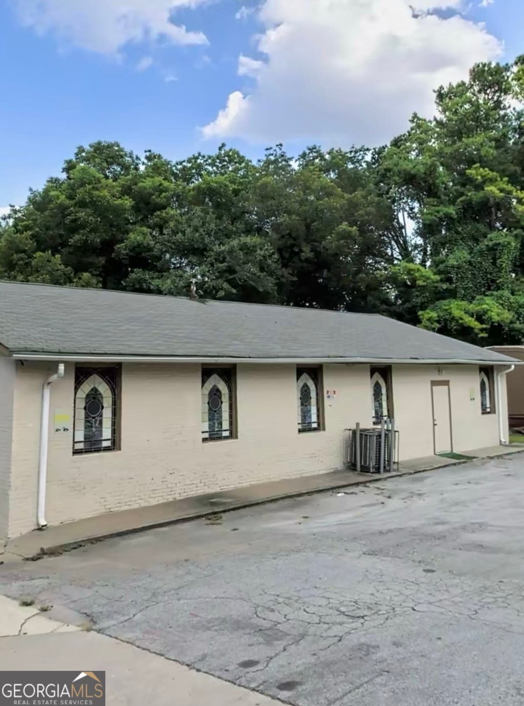 Photo of 2472 Donald Lee Hollowell Parkway NW, Atlanta, GA 30318 (MLS # 10800361)