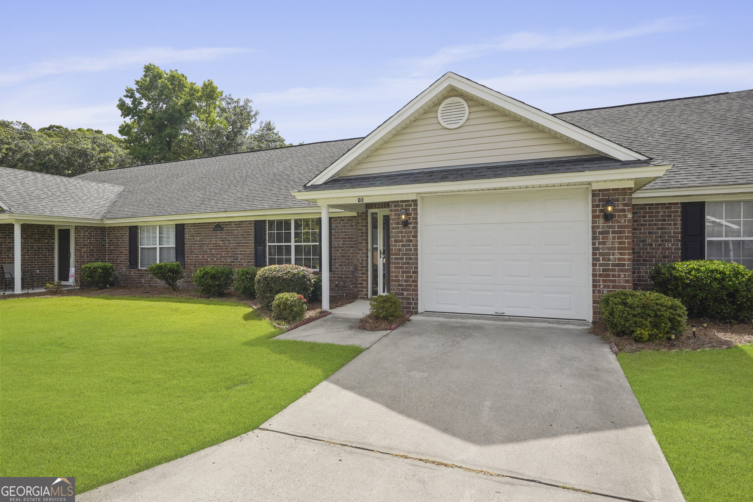 1159 Mohawk ST O3