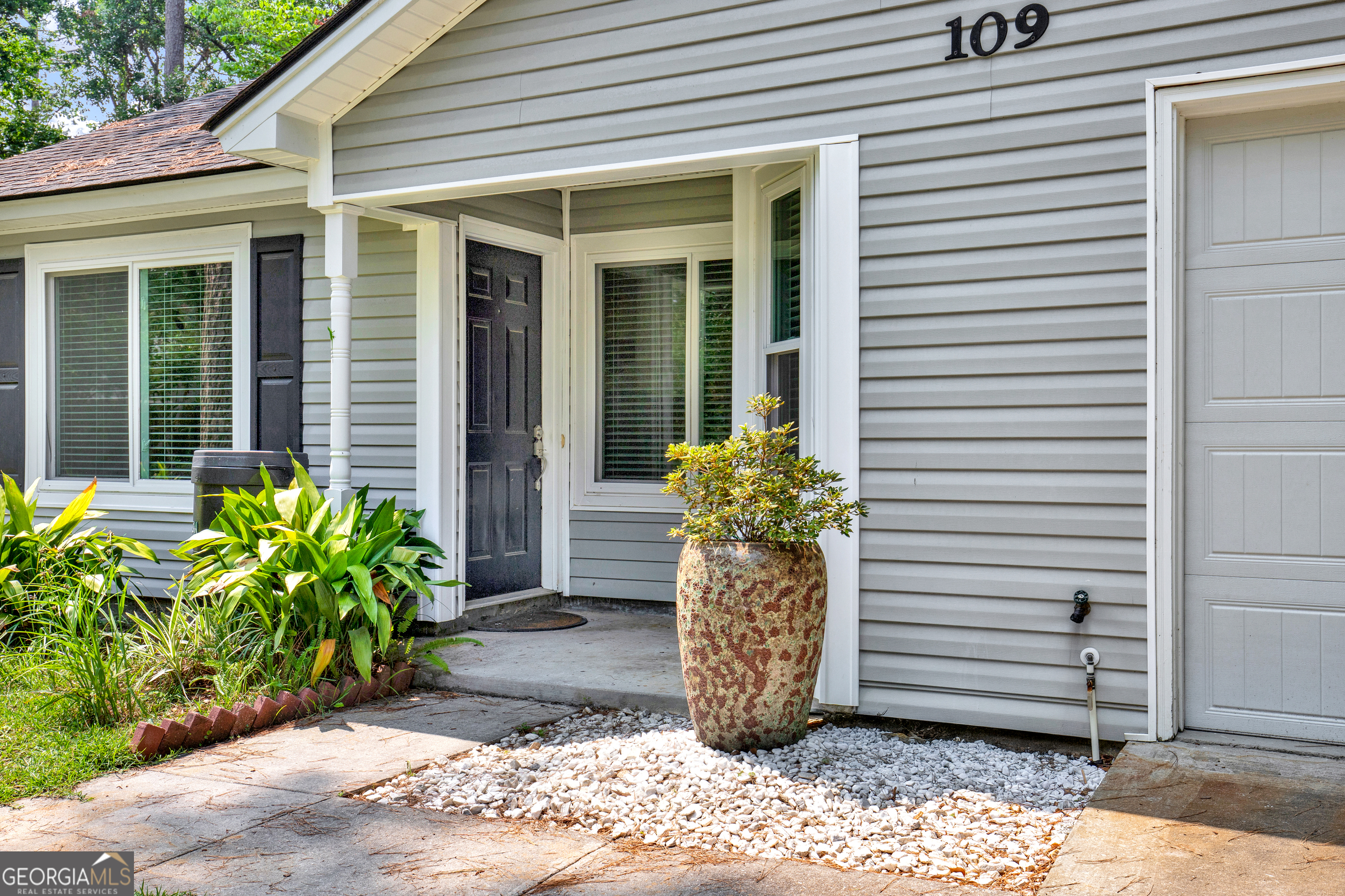 109 Blueberry CT