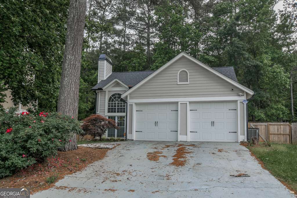 Photo of 2005 Downs Place, Lithonia, GA 30058 (MLS # 10758094)