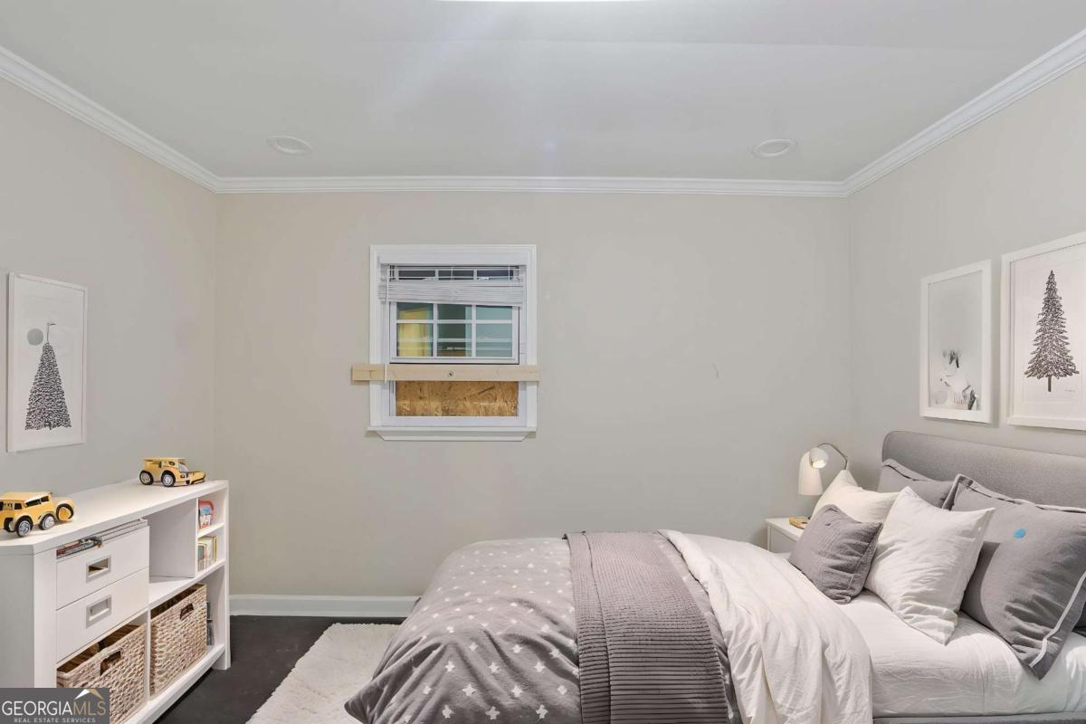 230 Argus CIR NW