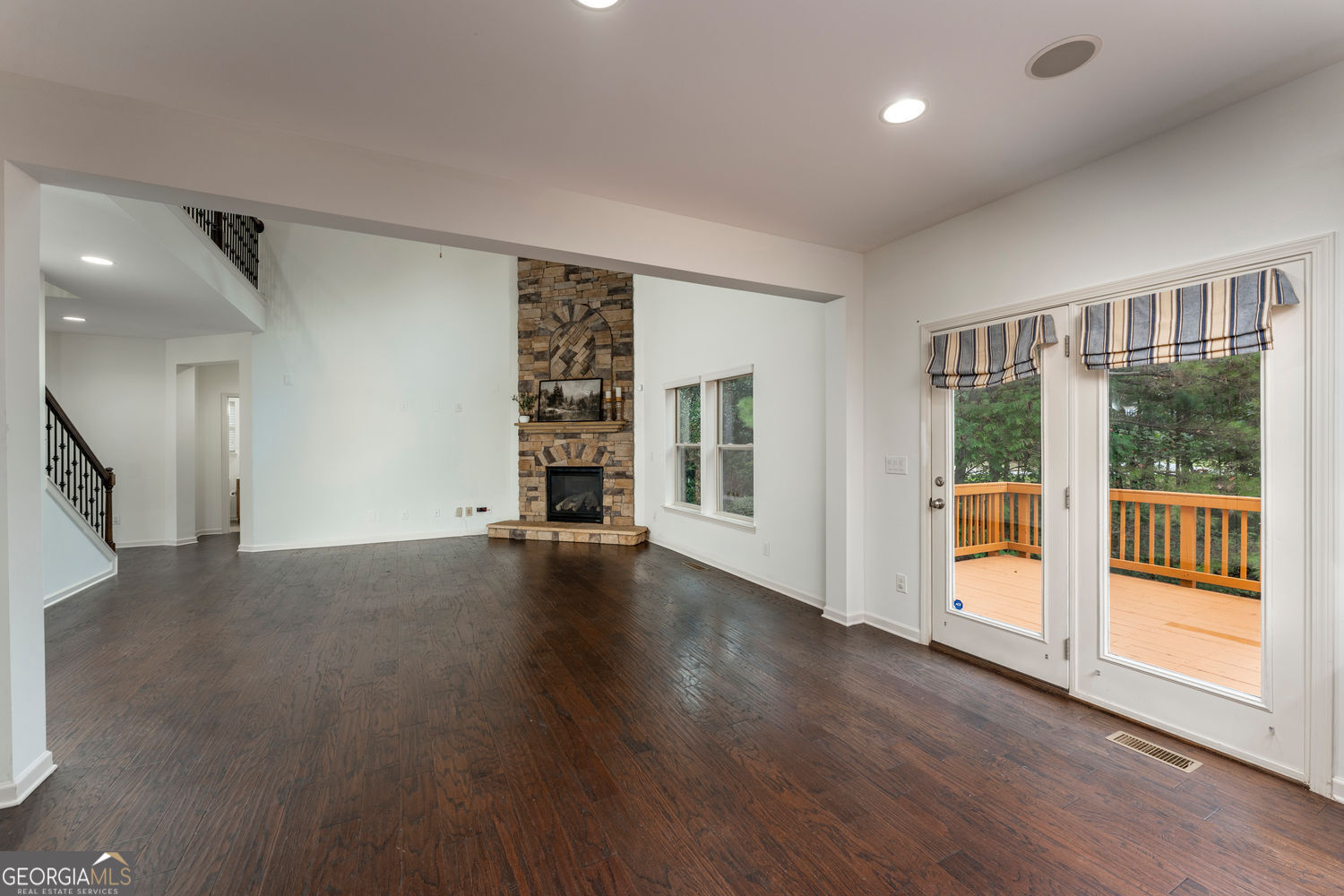 Canton, Georgia 30114, United States, 5 Bedrooms Bedrooms, ,3 BathroomsBathrooms,Residential,Active,224157