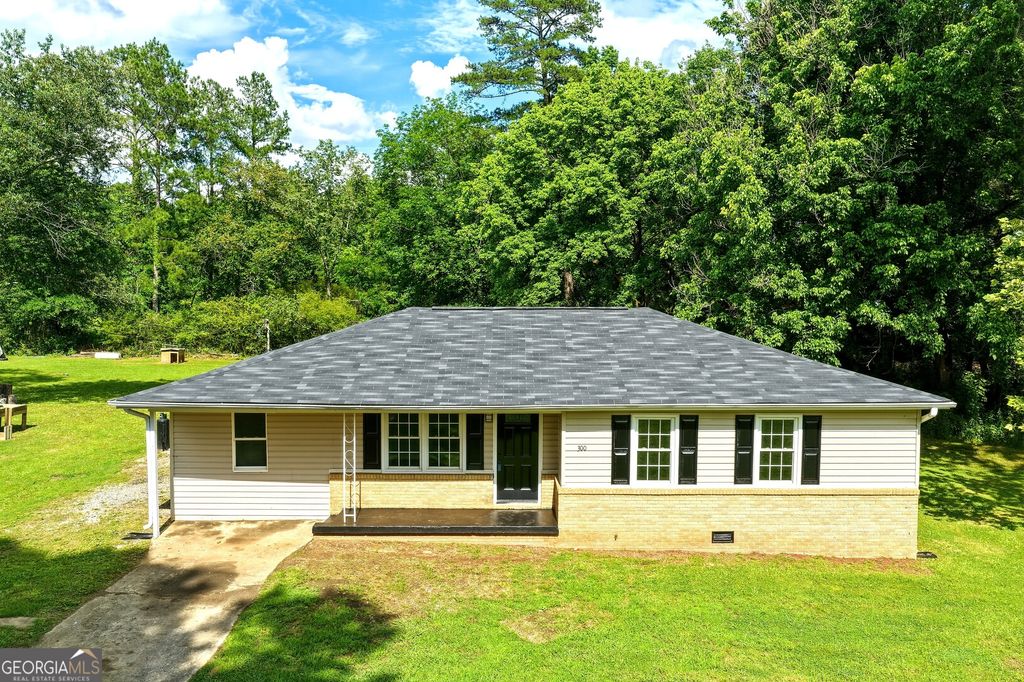 Photo of 300 Cash Town Road, Aragon, GA 30104 (MLS # 10775037)