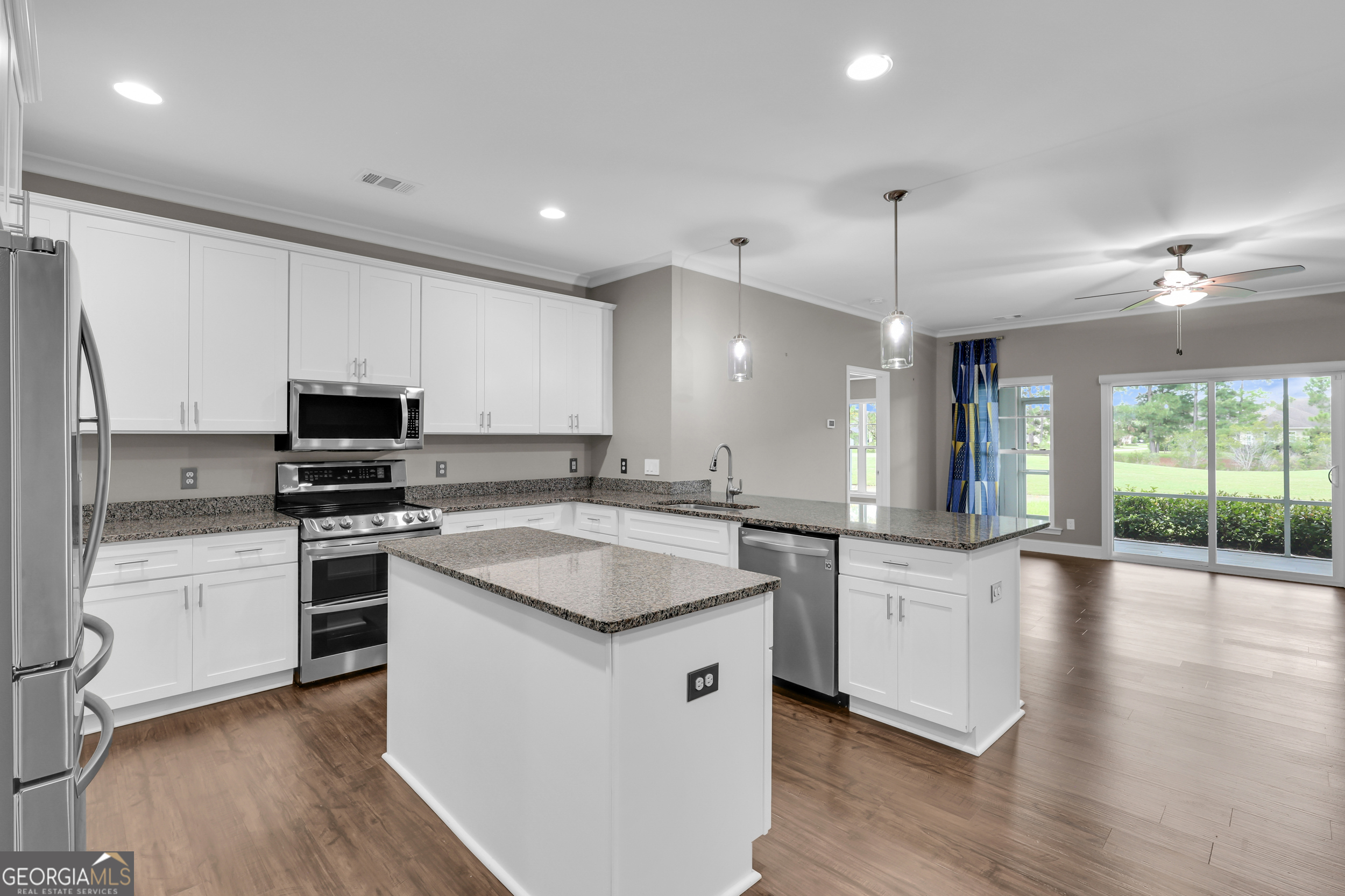 115 Danbury CT