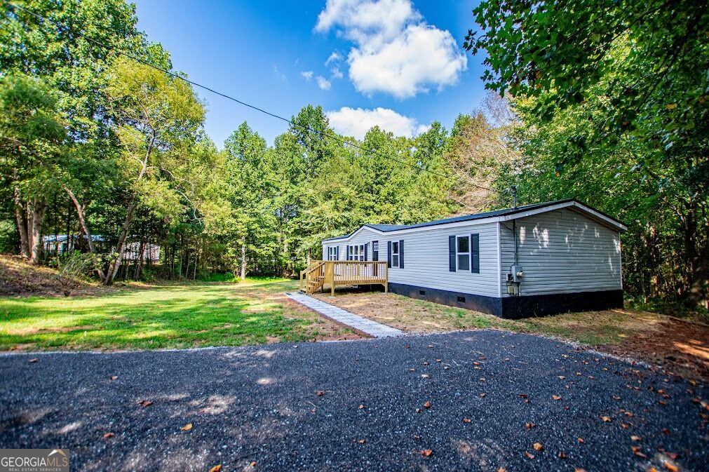 61 Crest RD