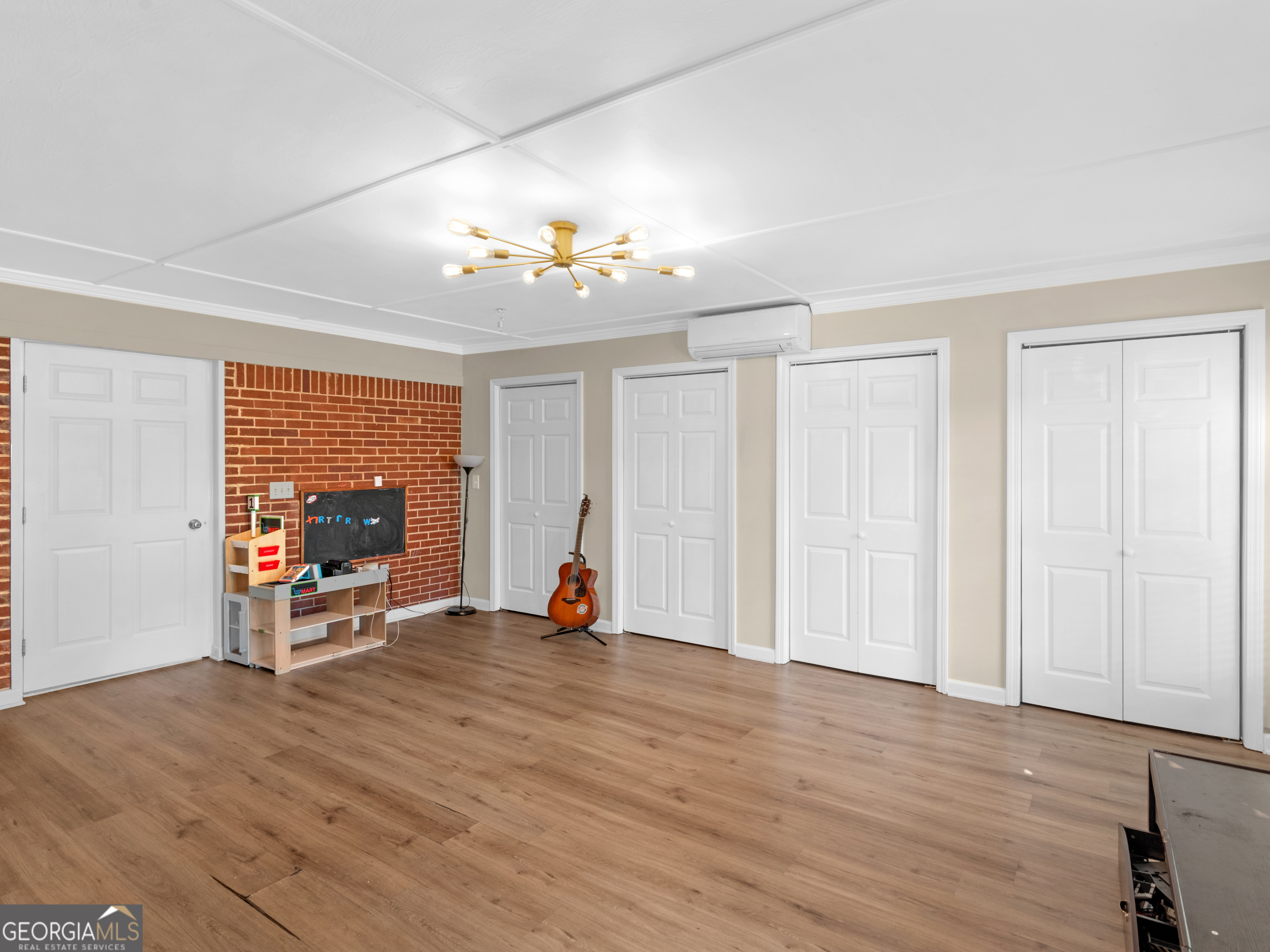 BURKE-RAINER - Residential