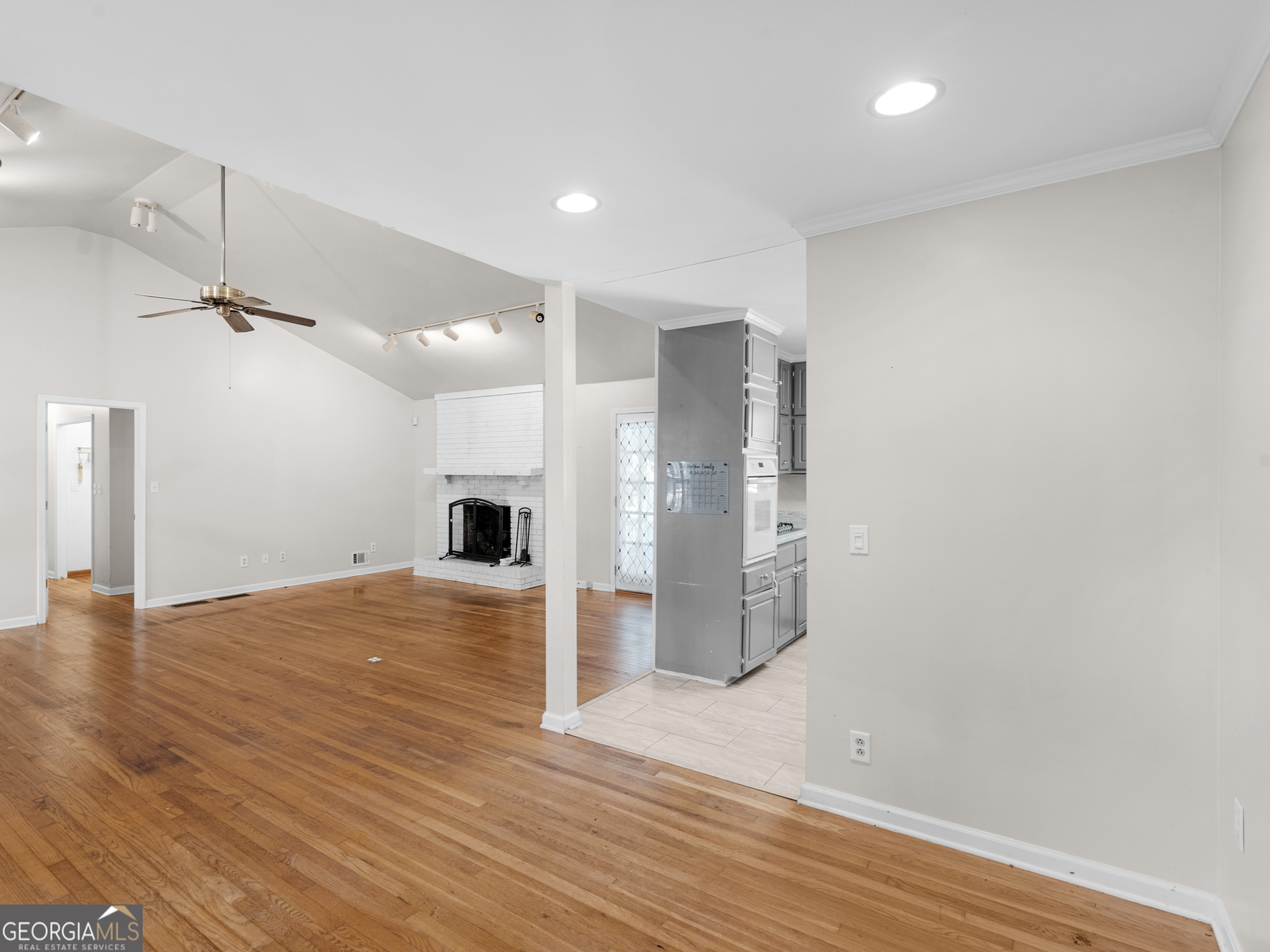 BURKE-RAINER - Residential