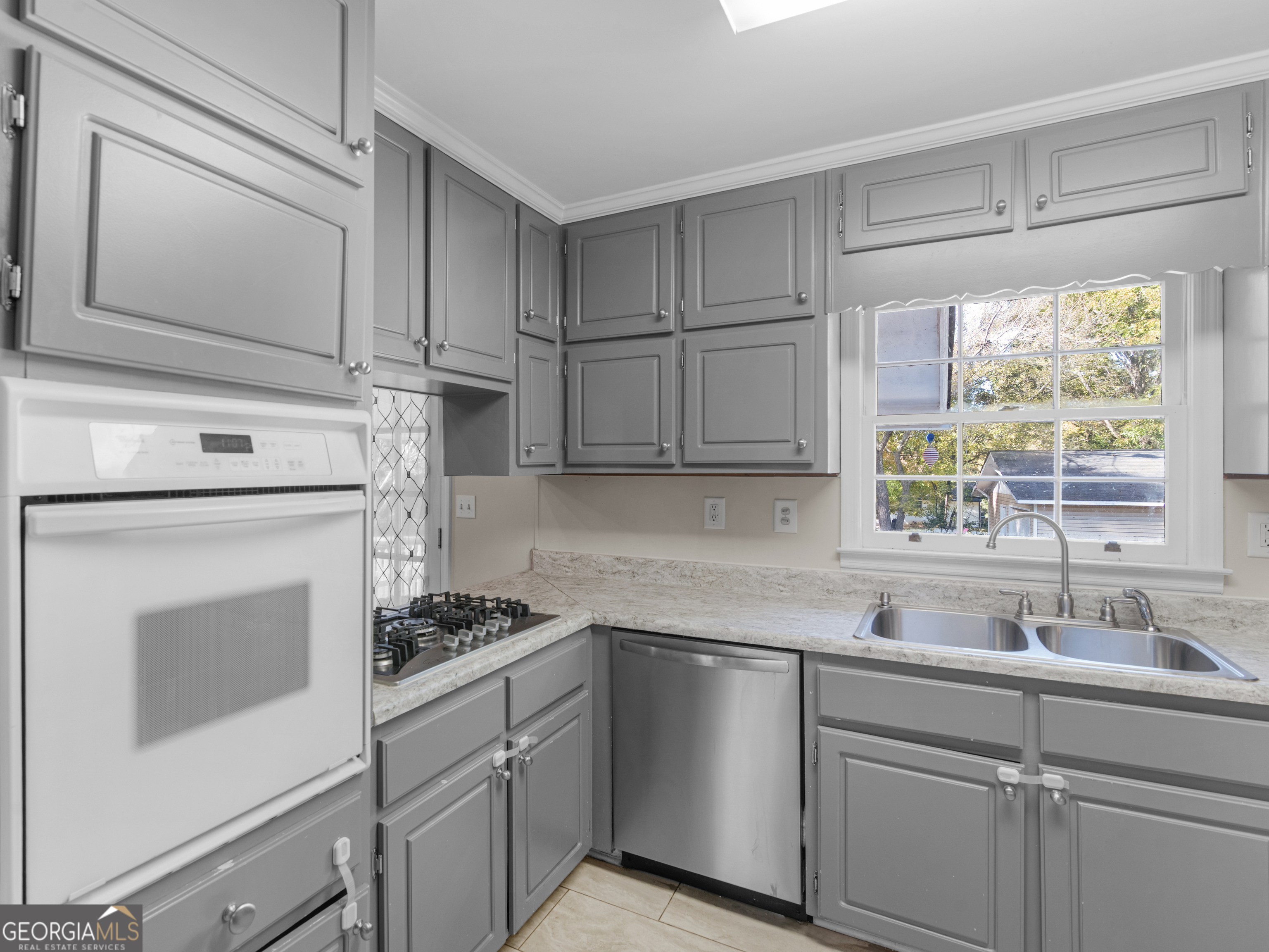 BURKE-RAINER - Residential