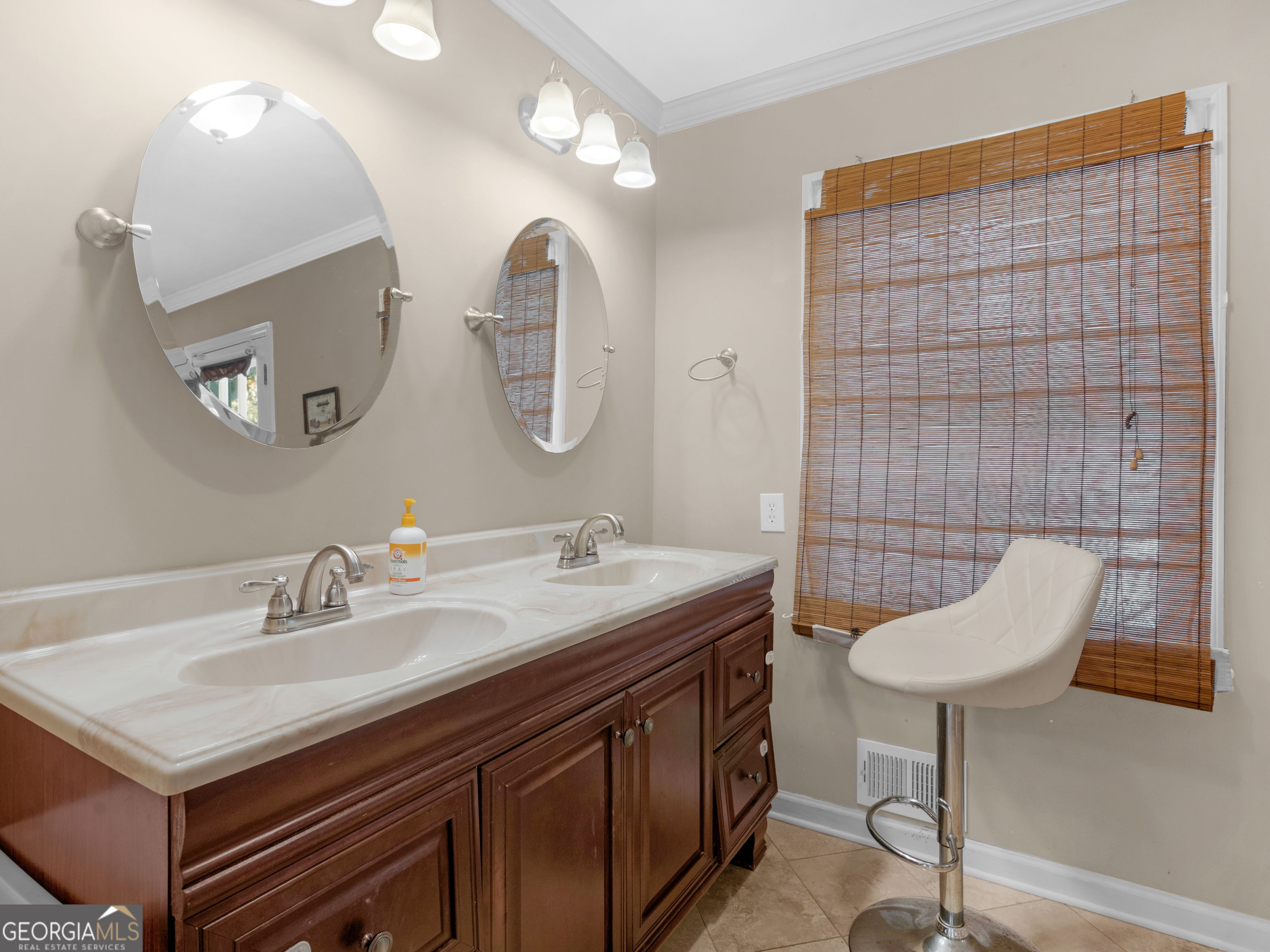 BURKE-RAINER - Residential