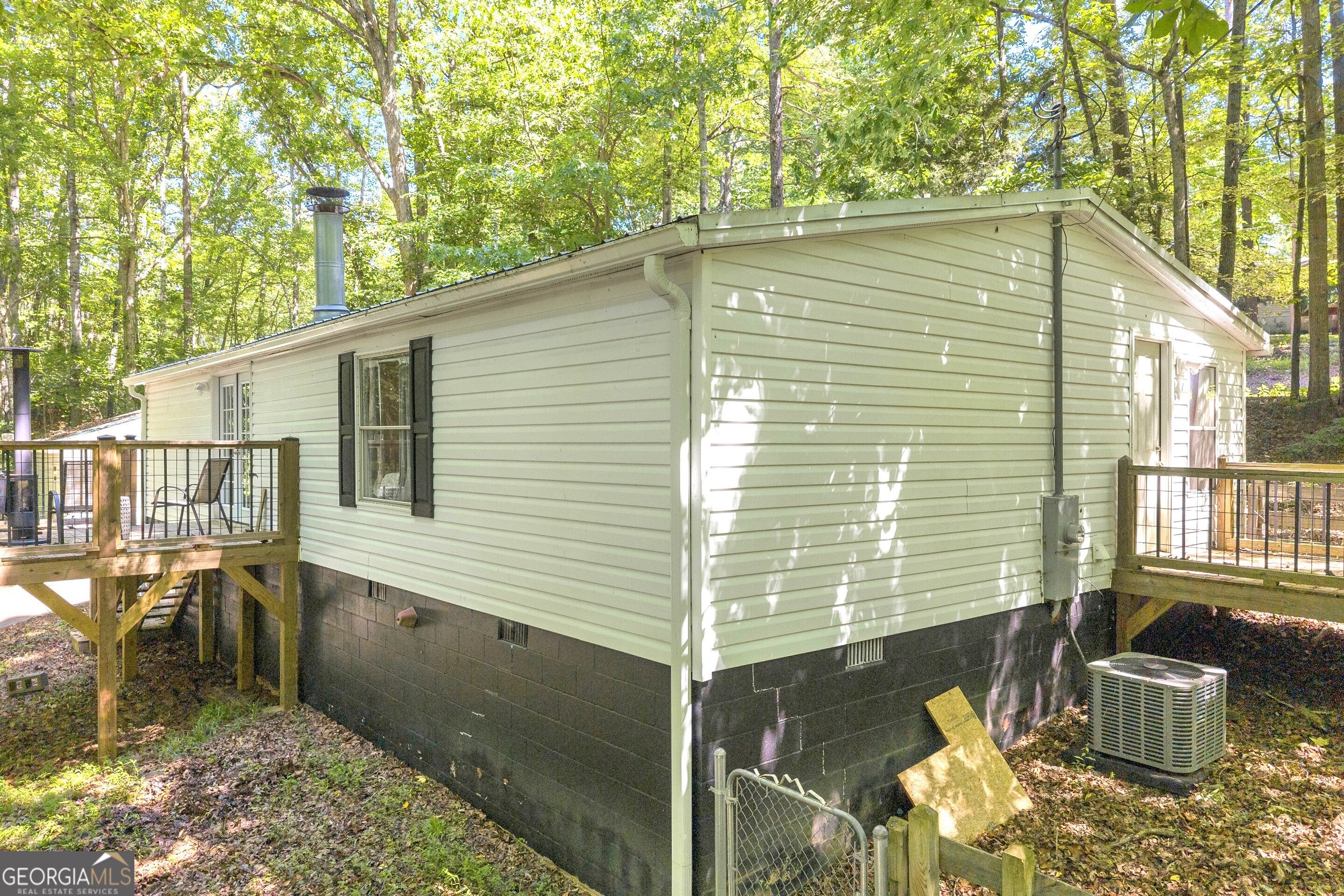 114 Lake Harbor TRL