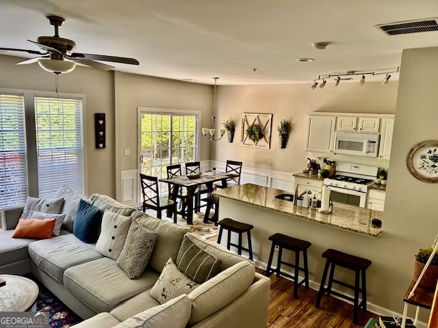 Regent - Residential Lease