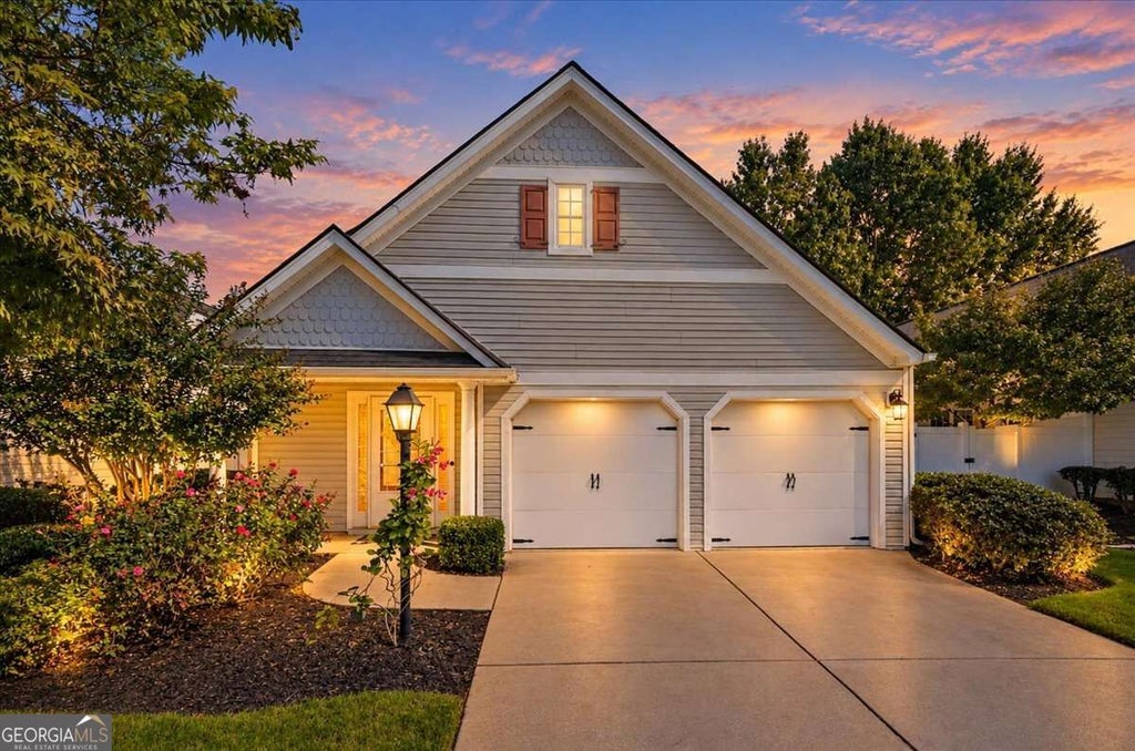 Photo of 2560 Cottage View Way, Cumming, GA 30040 (MLS # 10872327)