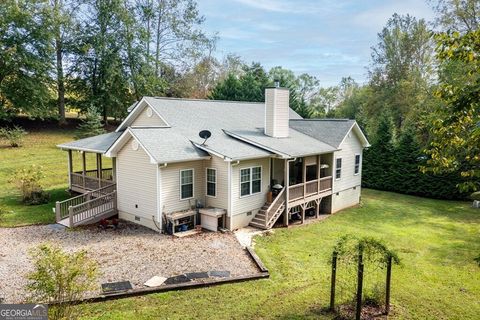 A home in Hayesville