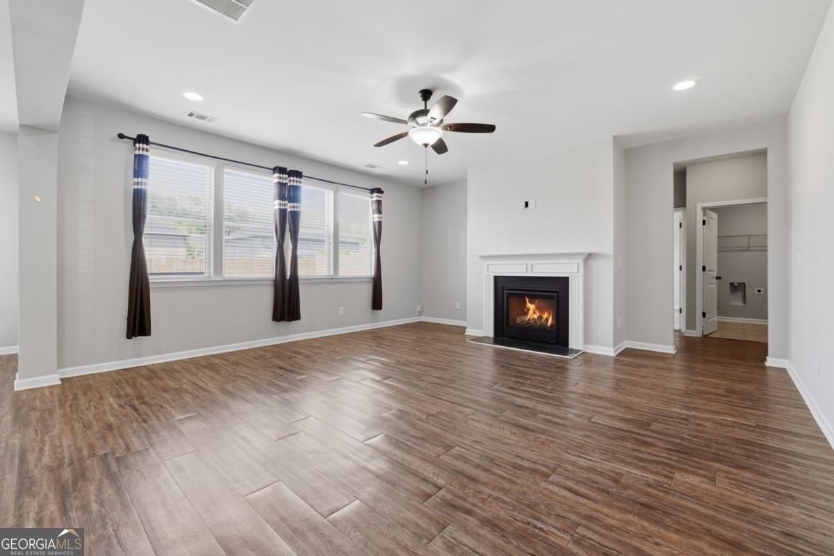 385 Hinton Chase PKWY