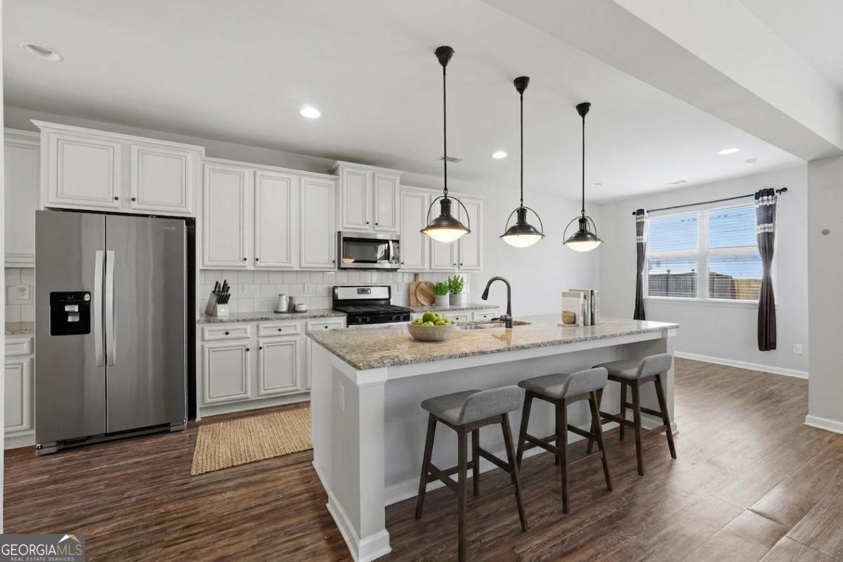 385 Hinton Chase PKWY