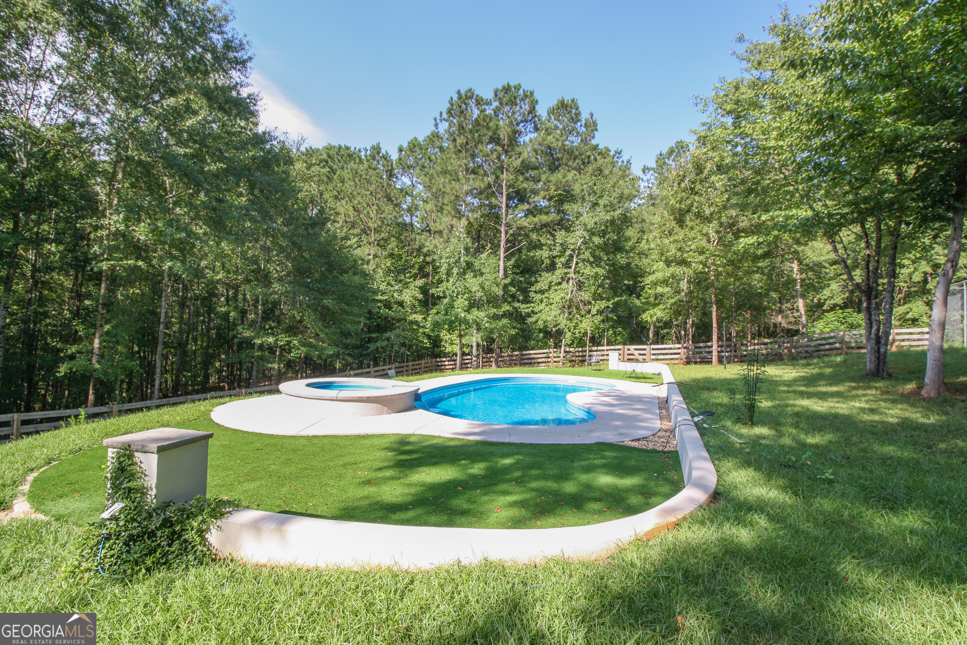 2311 Happy Valley CIR
