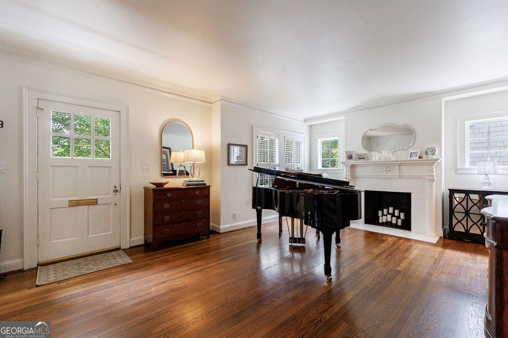 42 Camden RD NE