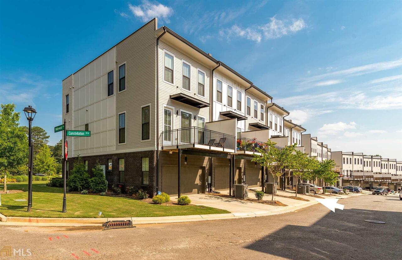 Towns At North Decatur - Residential