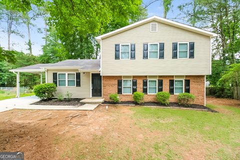 Photo of 7548 Colonial Court, Jonesboro, GA 30236 (MLS # 10578961)