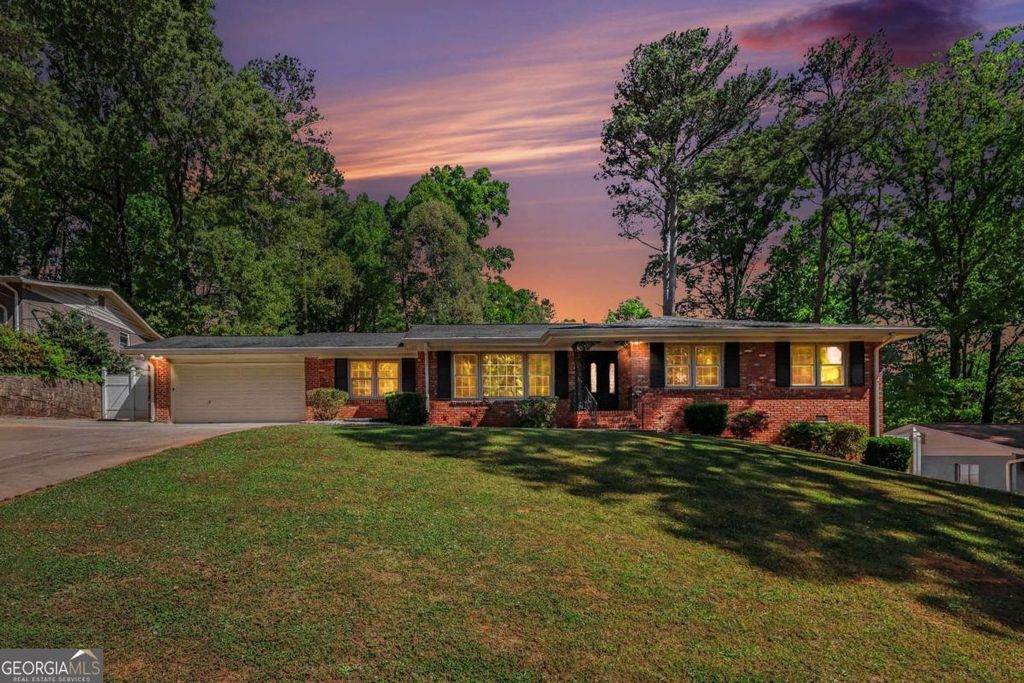 Photo of 3582 Cloudland Drive, Stone Mountain, GA 30083 (MLS # 10738696)