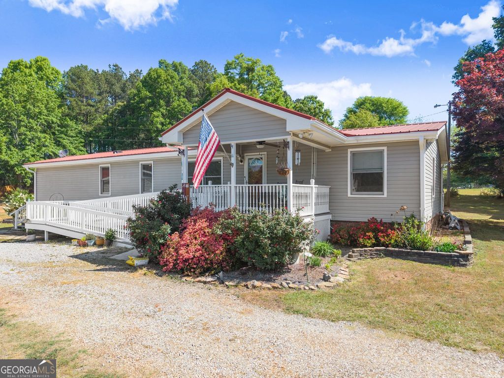 Photo of 102 Old Harden Orchard Road, Commerce, GA 30529 (MLS # 10768460)