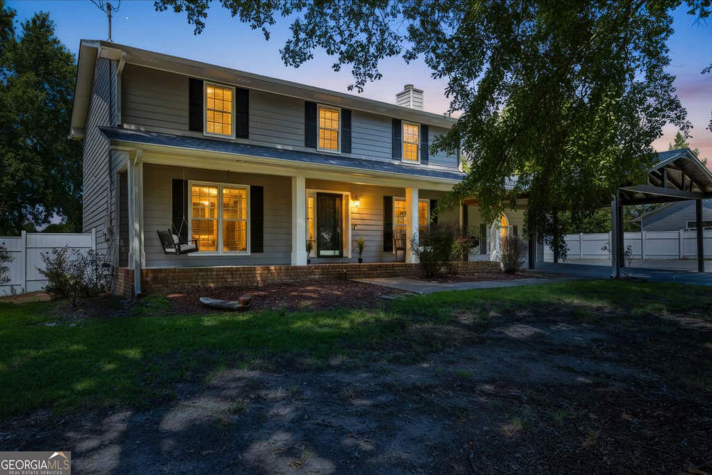 Photo of 365 Timber Mill Circle, Carrollton, GA 30116 (MLS # 10827628)