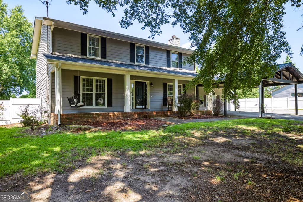 Photo of 365 Timber Mill Circle, Carrollton, GA 30116 (MLS # 10827628)