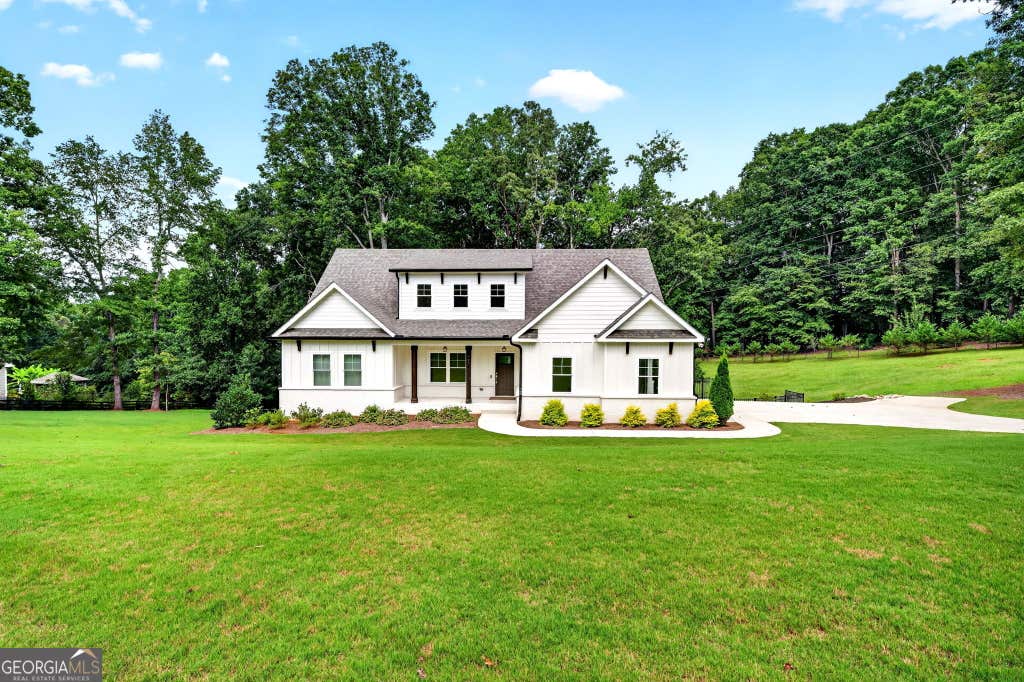 Photo of 727 Old Collins Road, Hoschton, GA 30548 (MLS # 10826562)