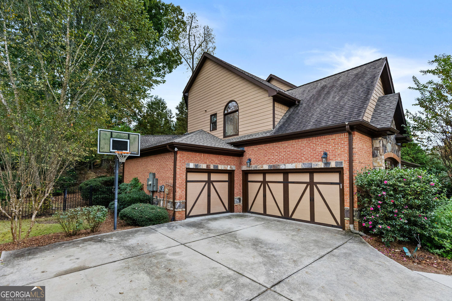 7010 Tree House Way WAY