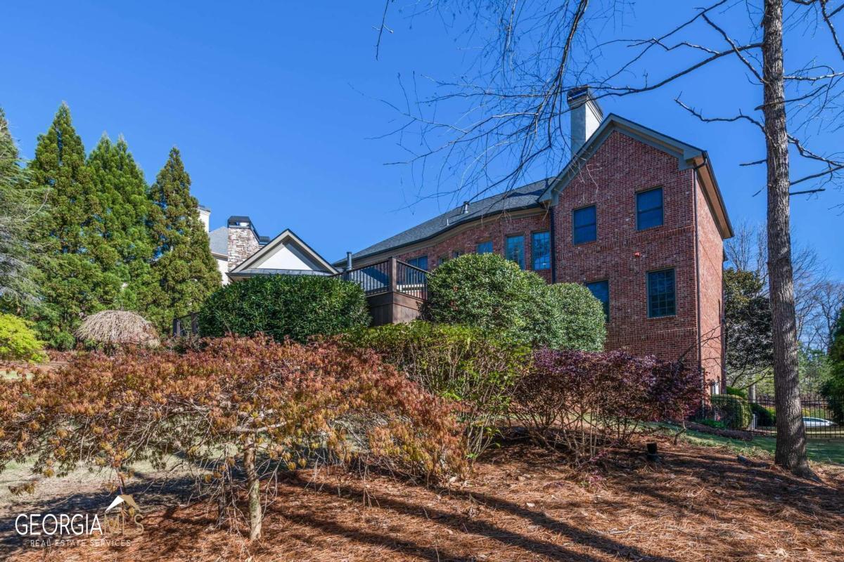 Vinings Estate - Residential