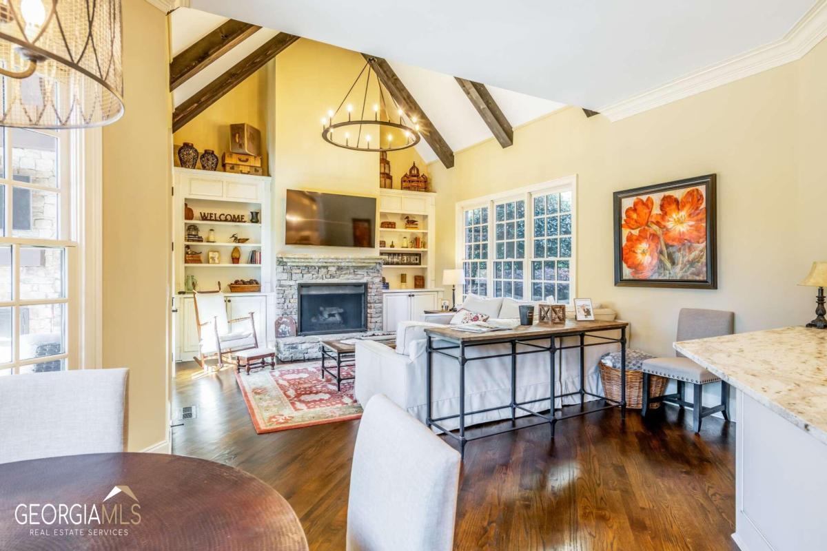 Vinings Estate - Residential