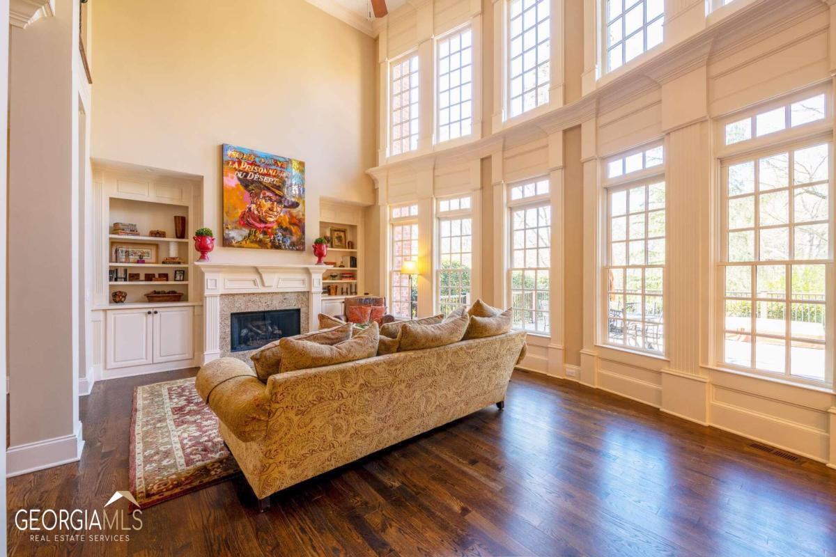 Vinings Estate - Residential