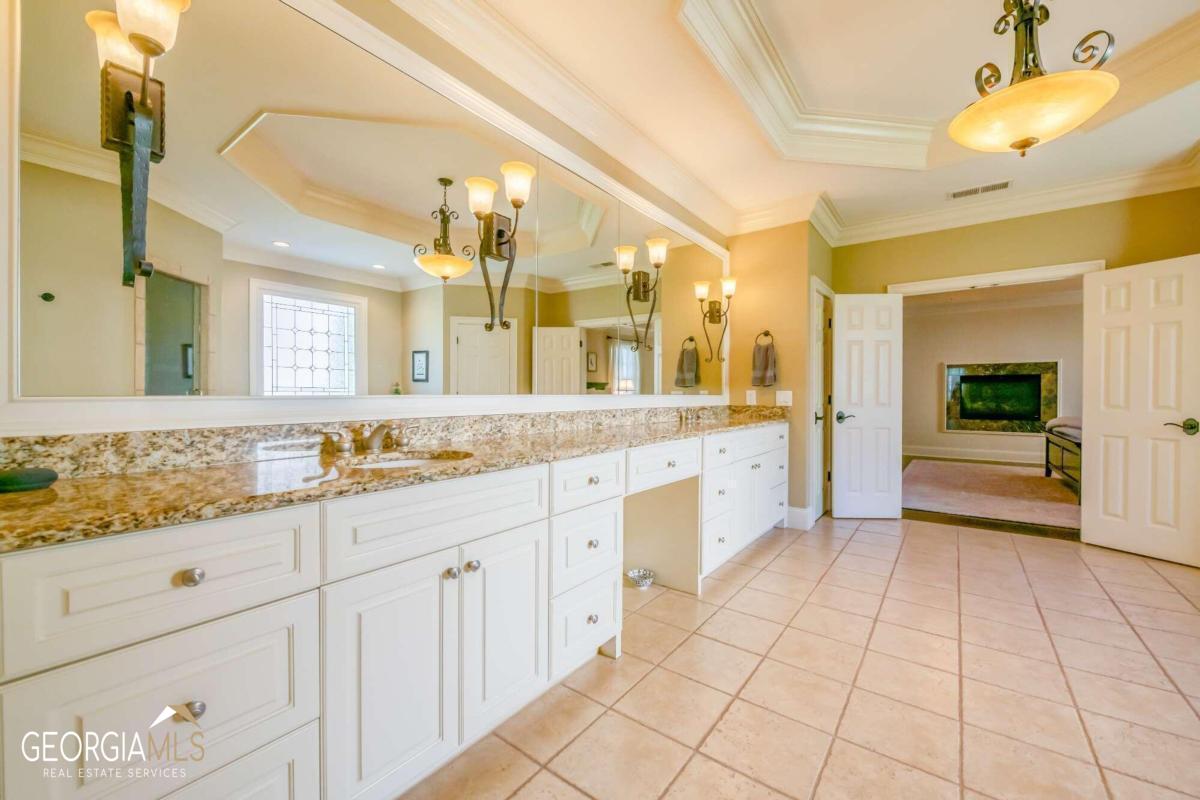 Vinings Estate - Residential