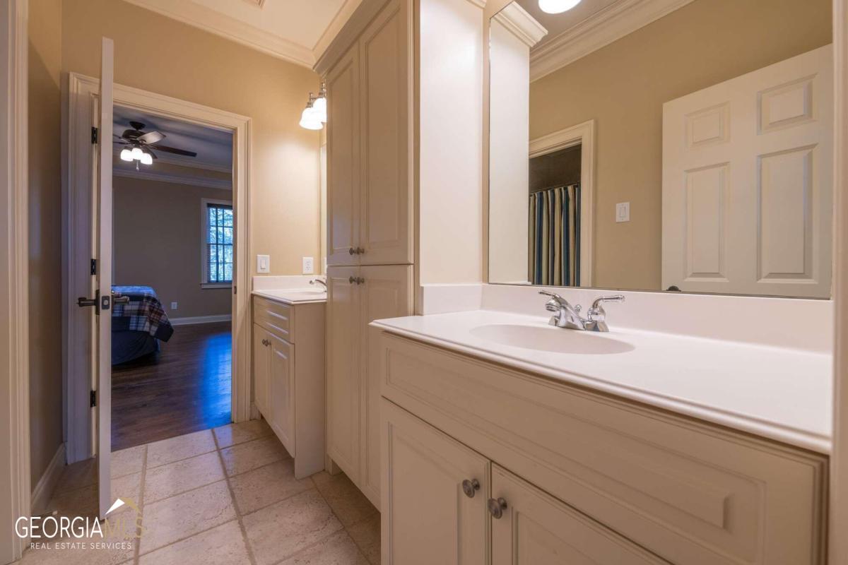 Vinings Estate - Residential