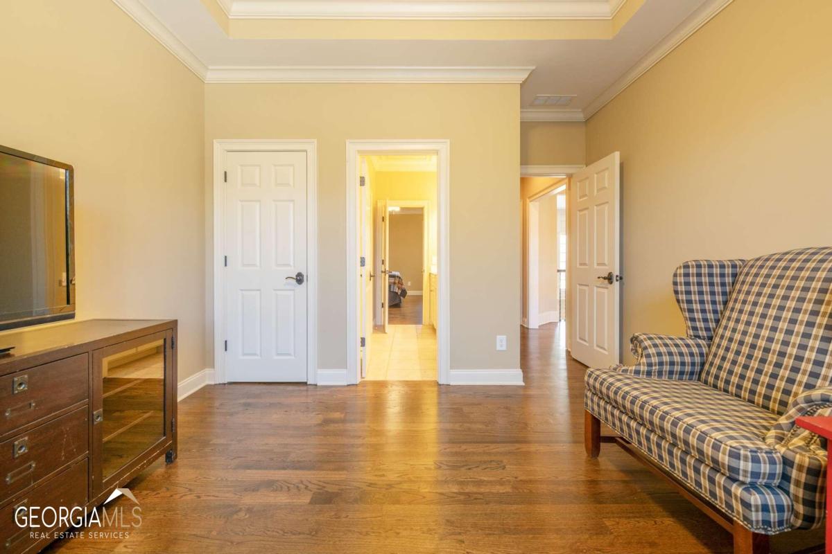 Vinings Estate - Residential