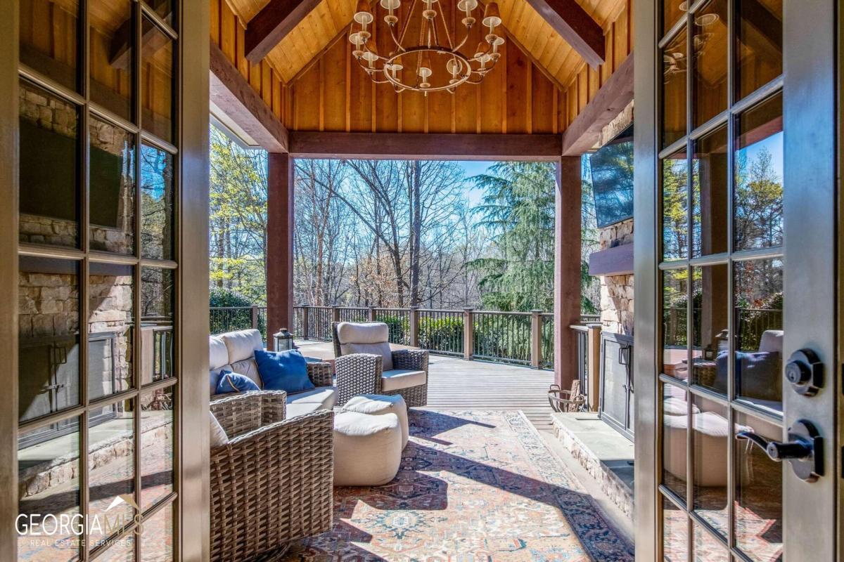 Vinings Estate - Residential