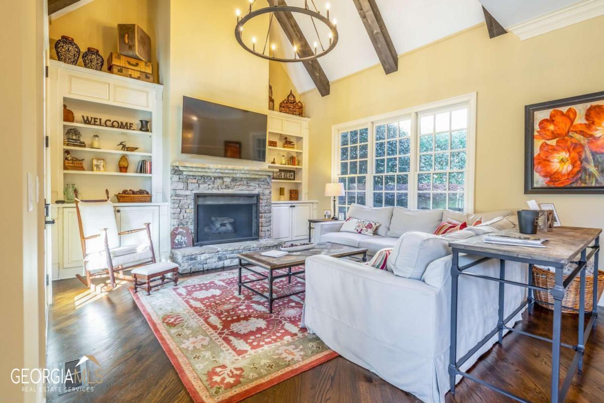 Vinings Estate - Residential
