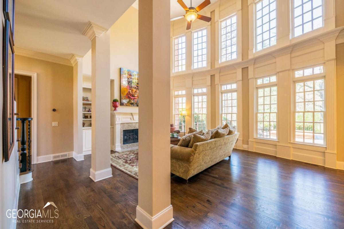 Vinings Estate - Residential