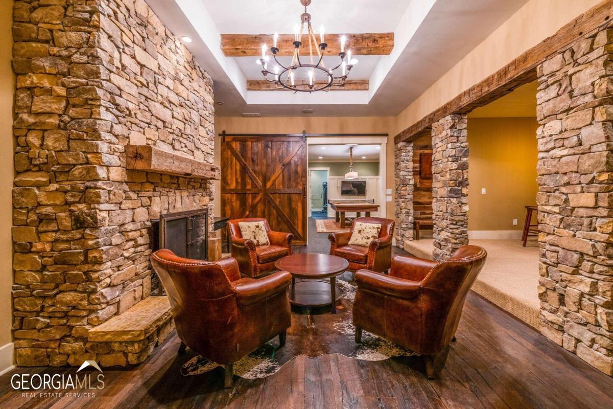 Vinings Estate - Residential