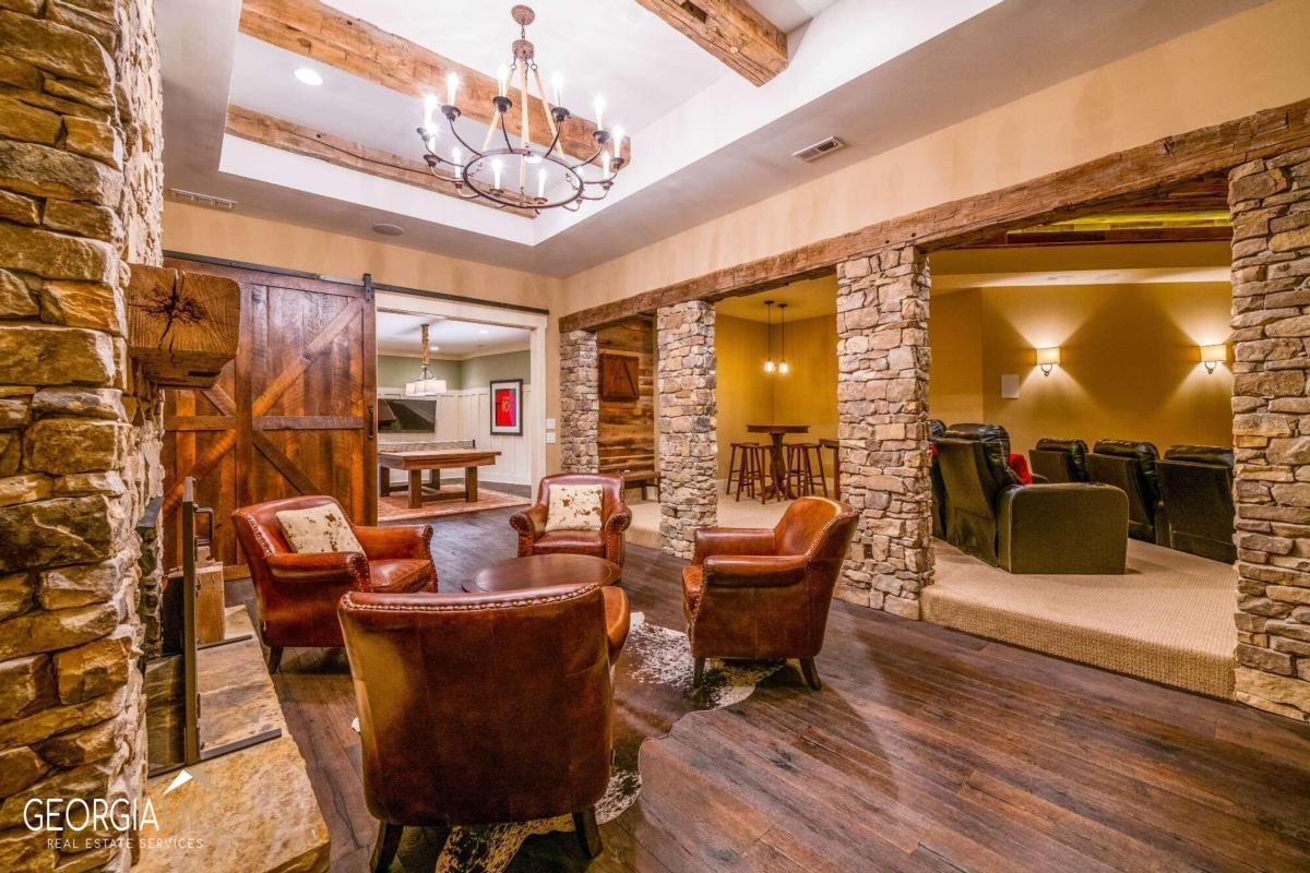Vinings Estate - Residential
