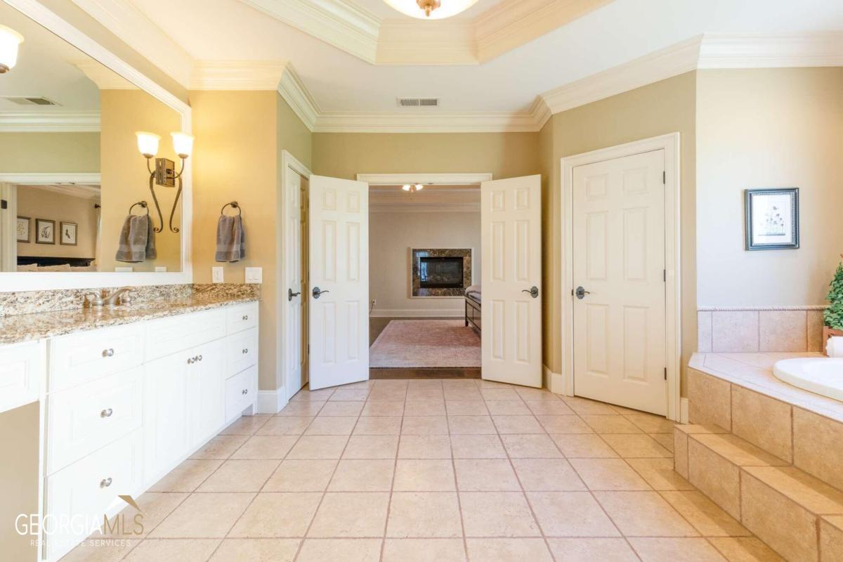 Vinings Estate - Residential