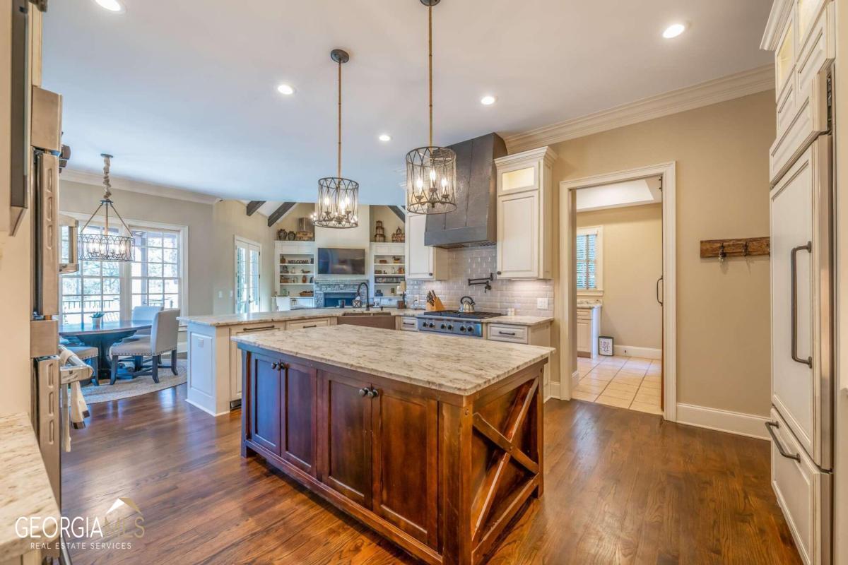Vinings Estate - Residential