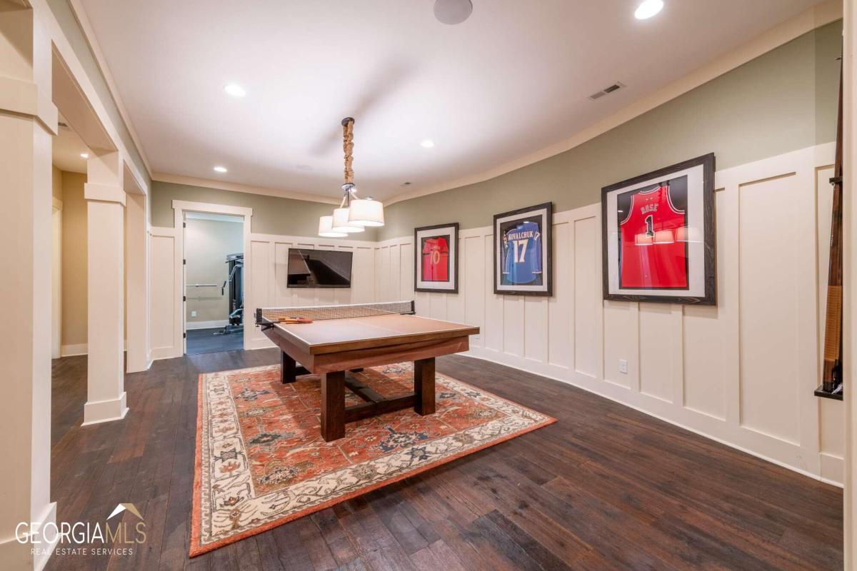 Vinings Estate - Residential